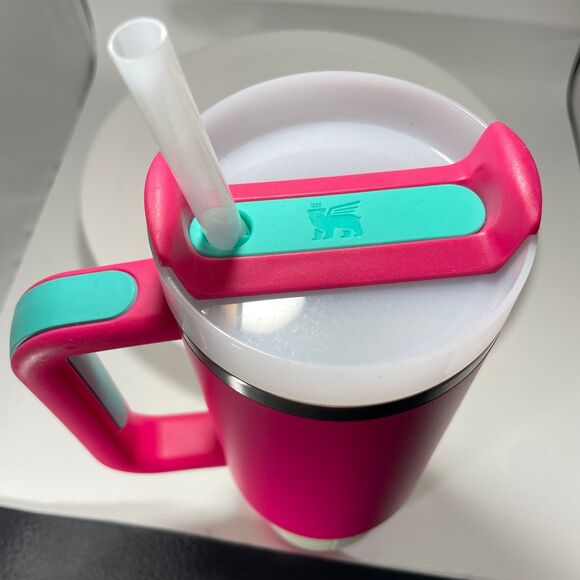 Stanley Quencher H2.0 FlowState 30oz Tumbler Passion Pink Handle Cup New - Picture 8 of 9